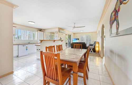 Bellara Apartment | Combined Units Perfect for Families Bribie Island