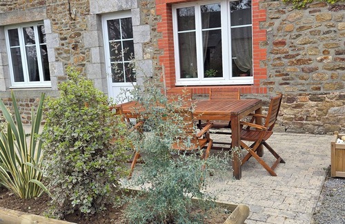 Notre-Dame-de-Cenilly House | Come and discover the sea and the countryside in beautiful Normandy(50)