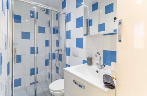 Tremblay-les-Gonesse Apartment | Come and discover the cocoon of l'impasse in Tremblay en France with our Deluxe studio!