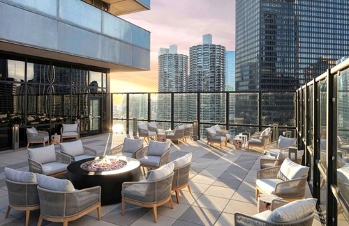 Downtown Chicago Hotel | Come Create Memories w/Fun-filled Adventures at this Paradise! 3 Relaxing Units