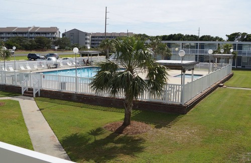 Atlantic Beach Apartment | Come for the beach, stay for the memories. Enjoy free beach access & huge pool!