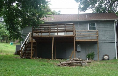 Hardy Cabin | Come, Relax & Enjoy Our Miramichee Cabin 3 Minutes from the Spring River