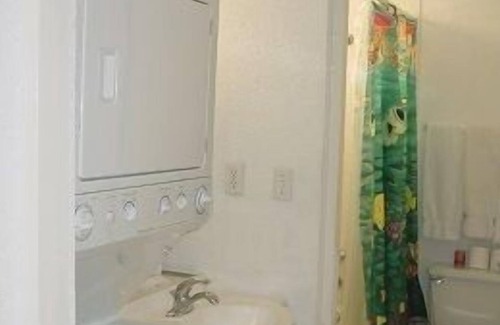 Bolongo Bay Condo | Come Stay in Paradise! Enjoy the Beach,Ocean & Pool just steps from the Condo!
