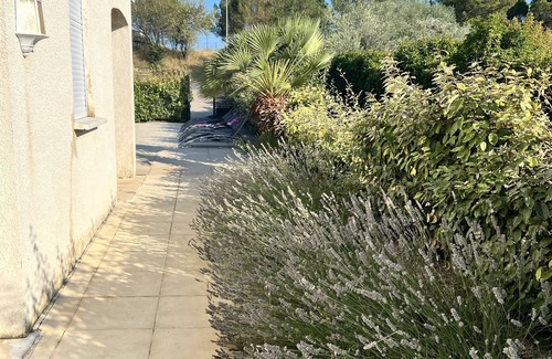 Saint-Genies-de-Fontedit Villa | Comfortable villa for vacations with family or friends.
