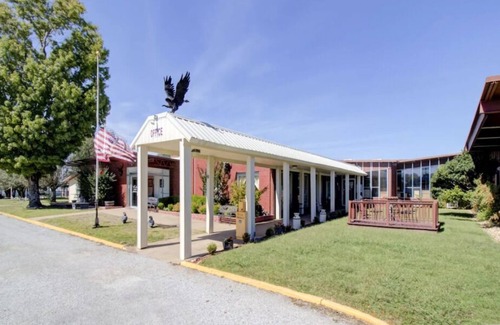 Drumright House | Comfort and Convenience! Free Parking Onsite, Pet-Friendly Property