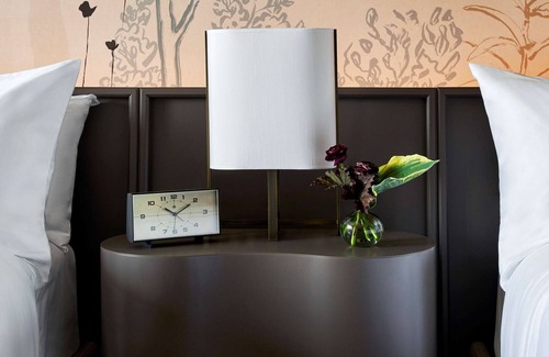 Central Park South Hotel | Comfort and Convenience! 4 Spacious Units, Short Drive to Empire State Building!