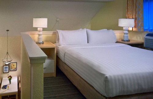 Tucson Resort | Comfort and Convenience! 2 Modern Units, Pet-Friendly, Near Park Place Mall