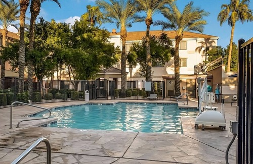 Chandler Apartment | Comfort and Relaxation! 2 Family-friendly Units! Outdoor Pool, Pets are Welcome!