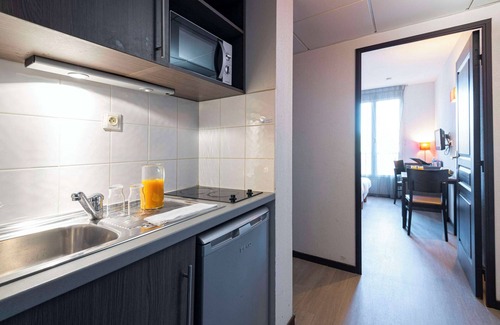 Quartier Administrations Apartment | Comfort Aparthotel Nimes Centre