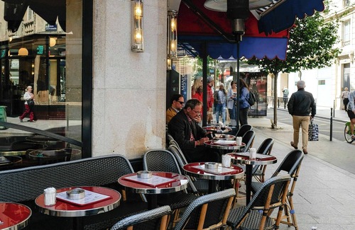 18th Arrondissement Apartment | Comfort for 2P With A/C - Near Montmartre