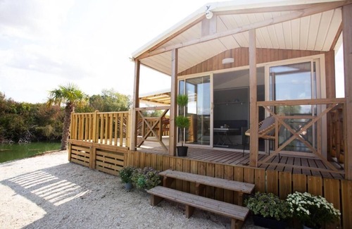 Gravon House | Comfort lodge on the water (5 people)