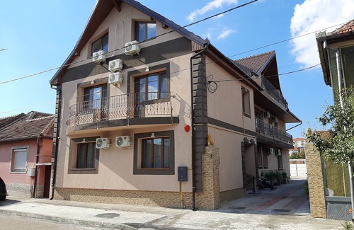 Oradea Villa | Comfort Single Room near Shopping Center