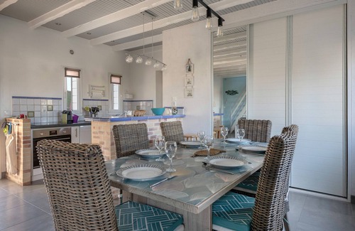 La Turballe Ski Chalet | Comfort stay with pool - 6 adults, 3 children