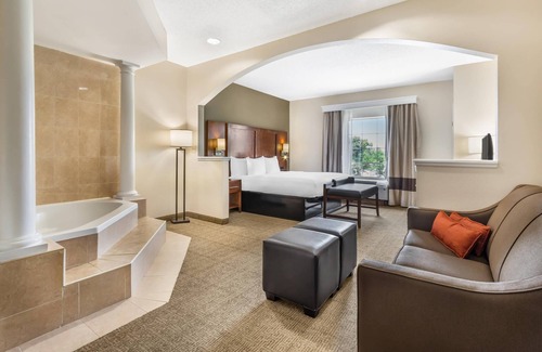 Myrtle Beach Hotel | Comfort Suites Myrtle Beach Central