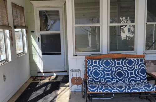 Palmyra Apartment | Comfortable 2 bedroom close to Hershey, perfect for traveling nurses!