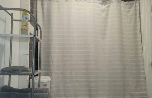 Brighton House | Comfortable 2 BR unit blocks from light Rail Train