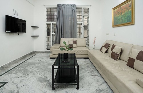 Bilekahalli Apartment | Comfortable 2BHK with kitchen & Balcony ! Aishwarya Apartment