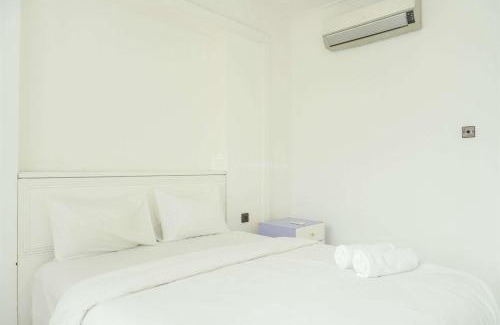 Petamburan Apartment | Comfortable 2BR at Semanggi Apartment By Travelio