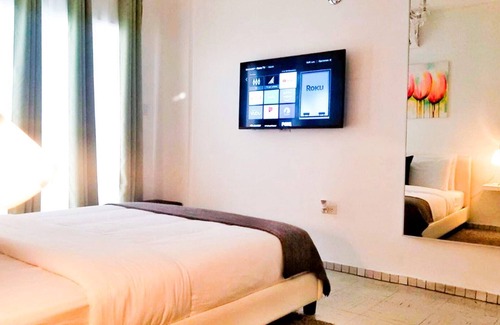 Aibonito Hostel | Comfortable and Elegant Aibonito Hotel/FREE PARKING & WIFI/GOOD AREA - 202