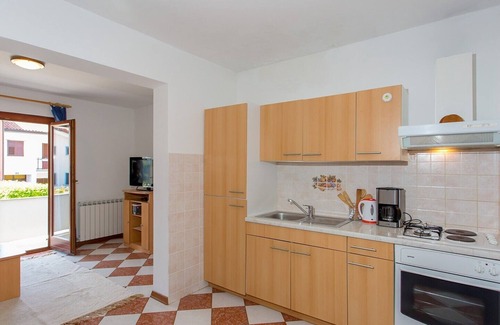 Spadici Apartment | Comfortable and modern apartment in Porec, close to the city center and the beach, equipped for disabled persons, pets are welcome