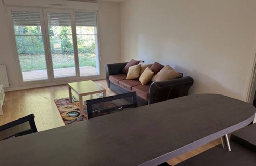 Mons - Plaine basse Apartment | Comfortable apartment 5 mins from Orly airport and 15 mns from Paris!