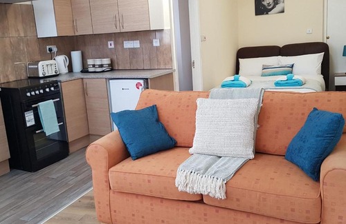 Holbeck Apartment | Comfortable Apartment in Leeds near Royal Armouries Museum