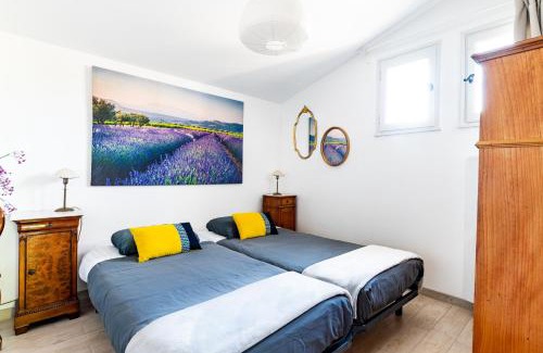 Nyons Apartment | Comfortable Apartment Nyons Private Garden, Wellness