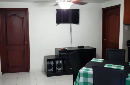 El Prado House | COMFORTABLE APT. TO STAY WIFI/A/C AND MORE