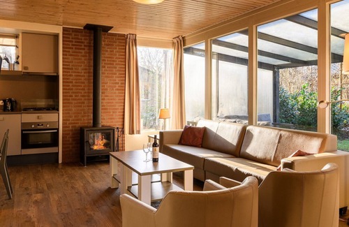 Krachtighuizen Cottage | Comfortable bungalow for 8 persons