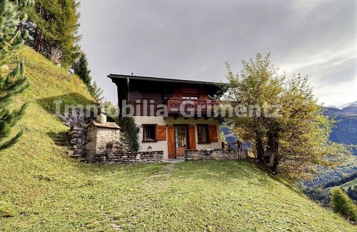 Grimentz Ski Chalet | Comfortable chalet on 2 levels for 4 people, living room with fireplace, kitchen area with dishwashe