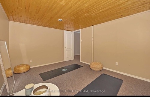 Cardinal Creek House | Comfortable, chic, 4 beds house in Orleans, calm, family oriented neighbourhood.