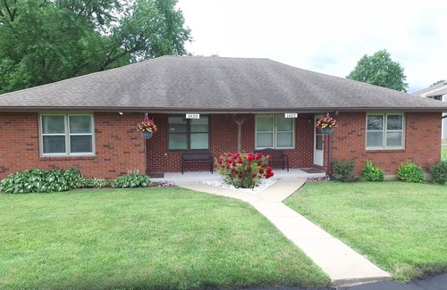 St. Joseph House | Comfortable & Clean 2-bdrm Home W/Great Amenities
