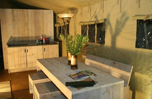 Beerze Cabin | Comfortable glamping accommodation!