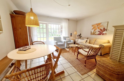 Eiderstedt House | Comfortable house Landlust for 4 with garden and terrace in Garding