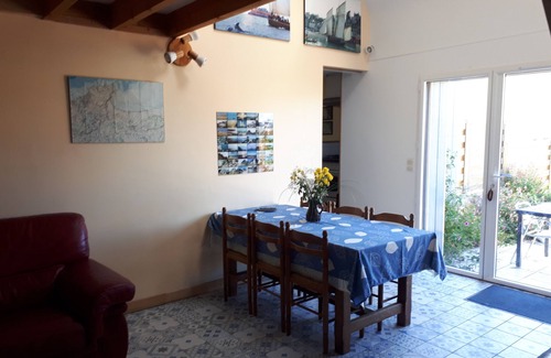 Cancale House | Comfortable house, quiet, garden, access to beaches on foot