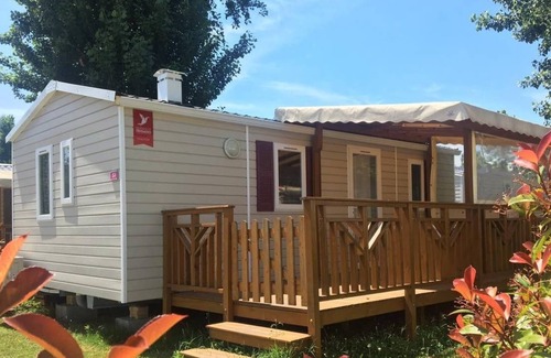 Condrieu House | Comfortable mobile home on the banks of the Viarhrôna, near LYON
