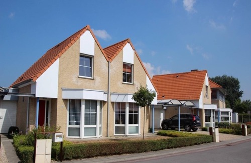 Berck-sur-Mer Villa | Comfortable Retreat by the Sea