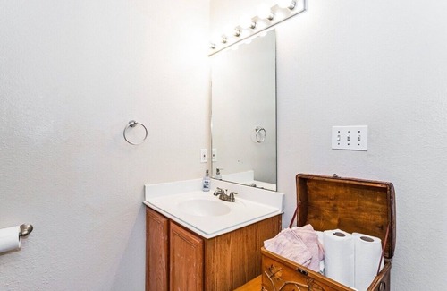 Northeast Houston Apartment | Comfortable Spacious 3 Bedroom Rural