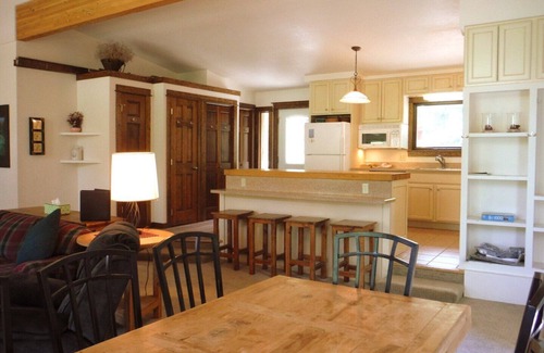 Whitefish Cabin | Comfortable & Spacious Ski-In/Ski-Out Cabin