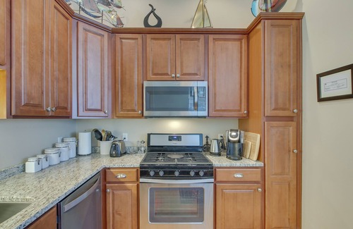 Two Rivers Condo | Comfortable Two Rivers Abode Near Sand Beach!