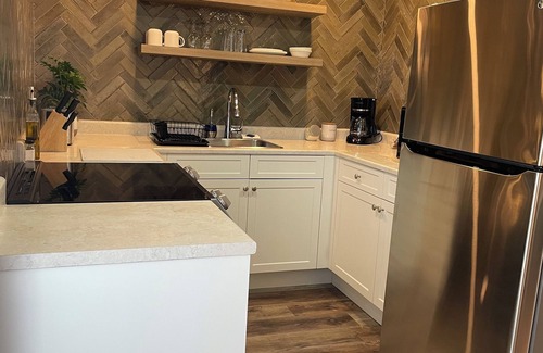 Cobble Hill Other | Comfortable1 bedroom suite located in Cowichan Valley close to various wineries.