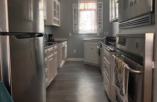 Fairfield Historic District House | Comfortble home away from home.