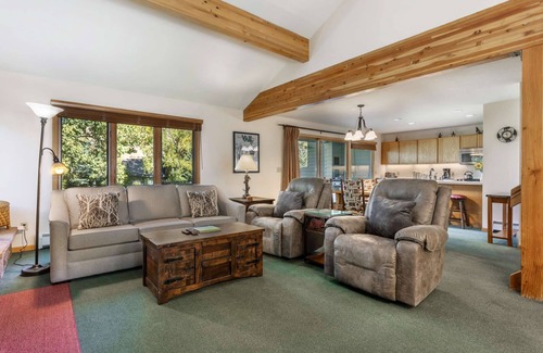 Eagle-Vail House | Comforts of Home! Peaceful 3BR Home on Golf Course, Easy Mtn Access to Vail or Beaver Creek