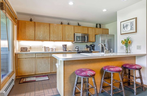 Eagle-Vail House | Comforts of Home! Peaceful 3BR Home on Golf Course, Easy Mtn Access to Vail or Beaver Creek