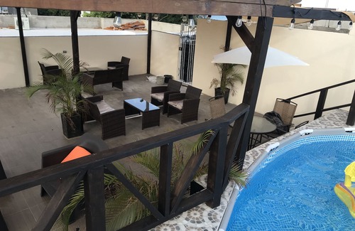 Portmore Apartment | Comfy 2 Bedroom with Pool, Cabana & Pergola.