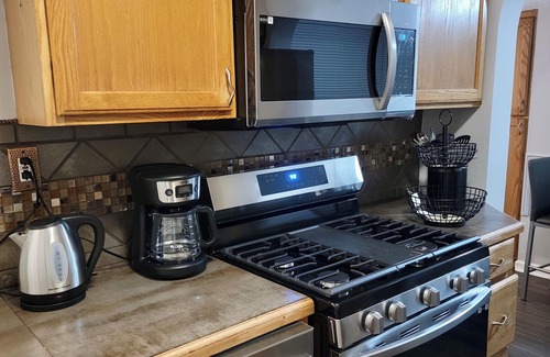 Warren House | Comfy 3 Bedroom Getaway
