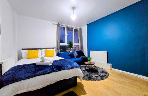 South Bermondsey Apartment | Comfy 3BR flat in the city perfect for long stay