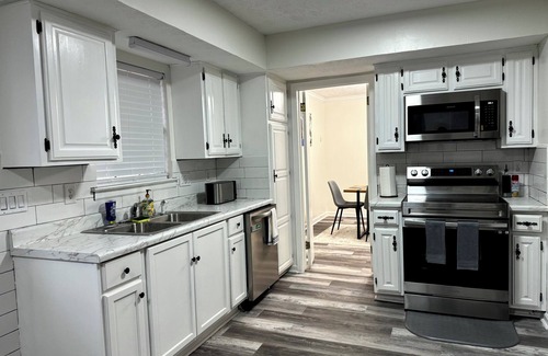 Gunter Afs House | Comfy 4BR/2BA Getaway + Pool, Hot Tub & Pets OK!