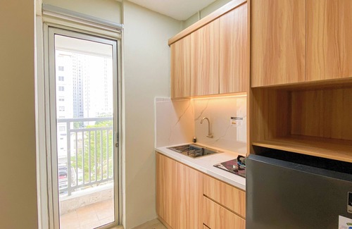 Jatinegara Apartment | Comfy and Minimalist Studio at Bassura City Apartment