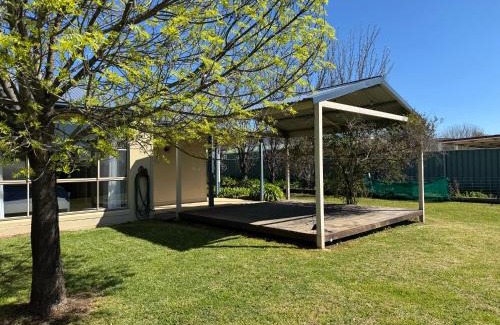 Central Mudgee House | Comfy and relaxing stay - Rest Easy Mudgee Cottage